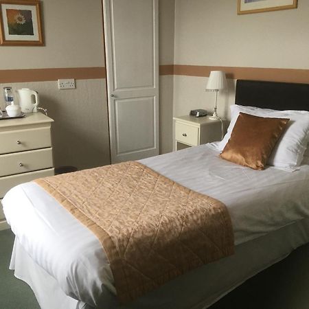 Grove House Guest House Telford Extérieur photo