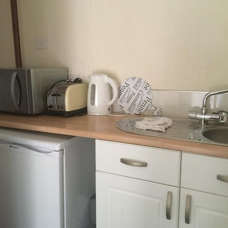 Grove House Guest House Telford Extérieur photo